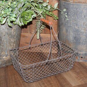 Large Rustic French Country Farmhouse Iron Chicken Wire Gathering Basket